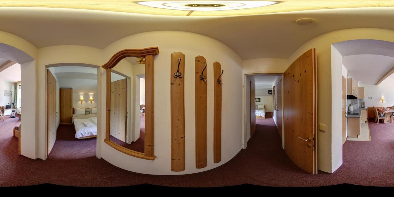 House Seerose Hotel 2*